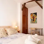 Charming Spacious Albayzin شقة غرناطة
